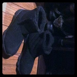 Cushion walk black booties